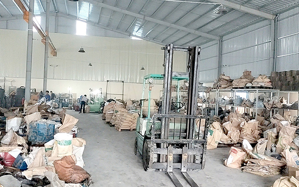 xưởng sản xuất ốc vít